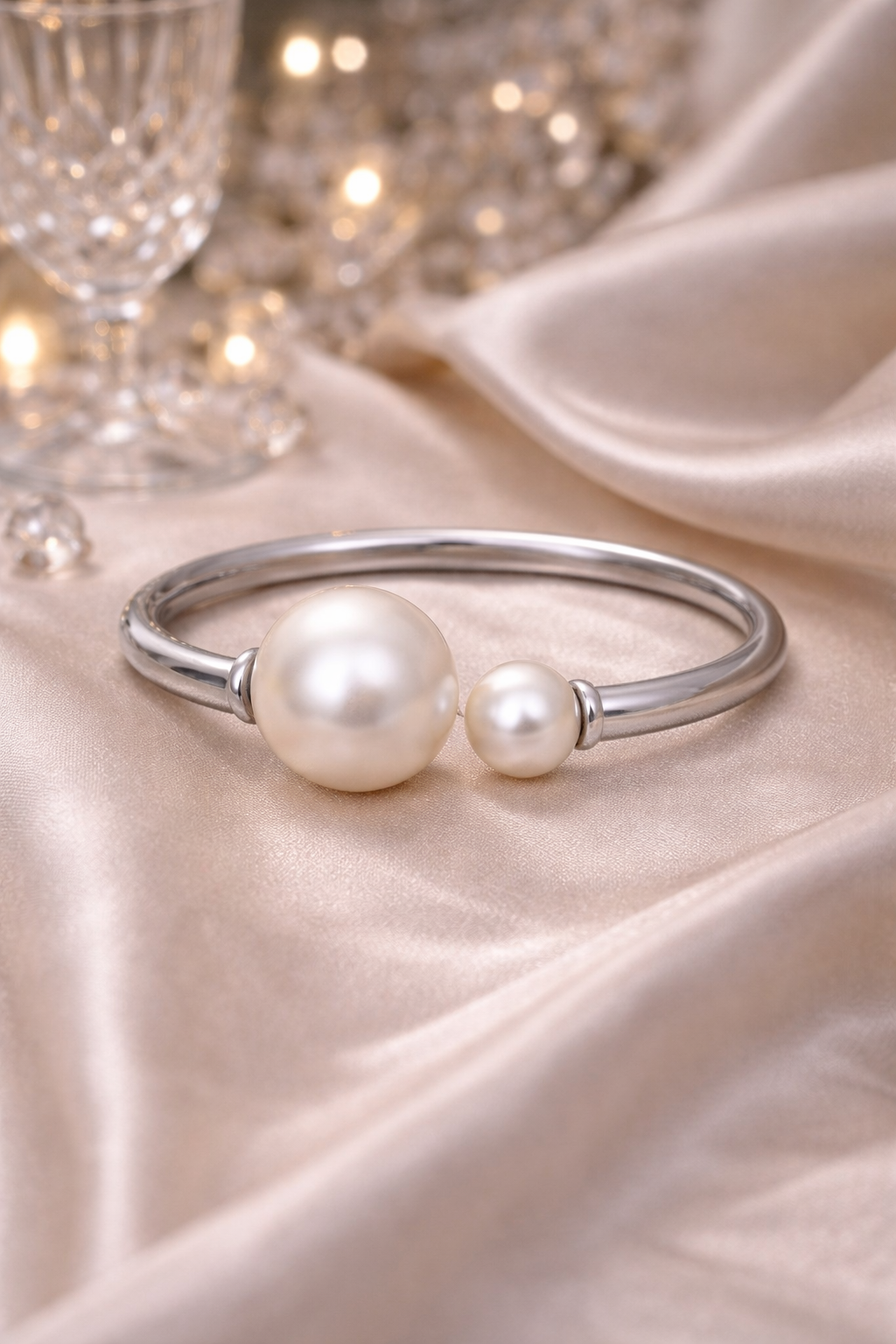 PEARL HARMONY BANGLE