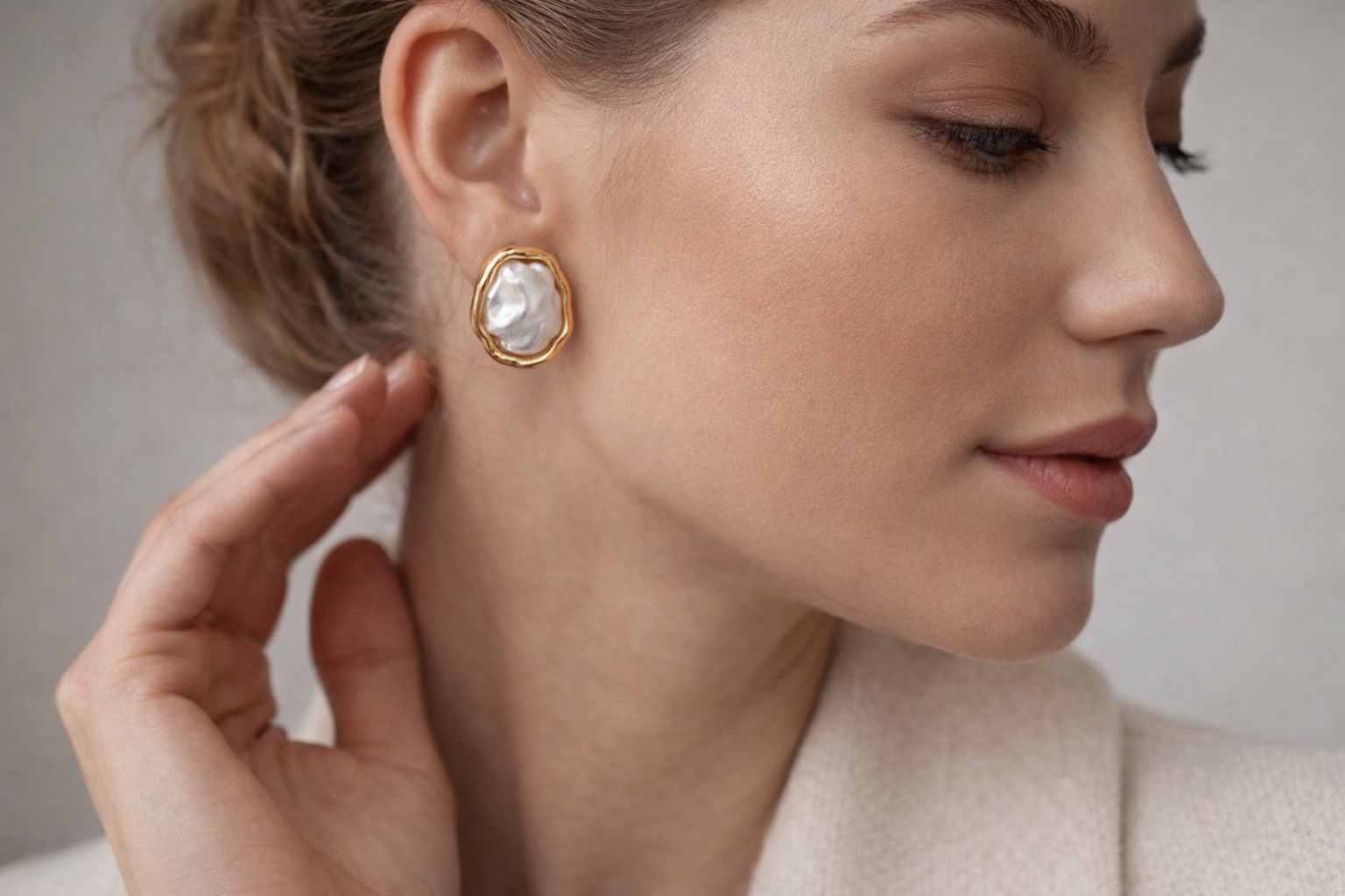 ORGANIC SHAPE EARRING