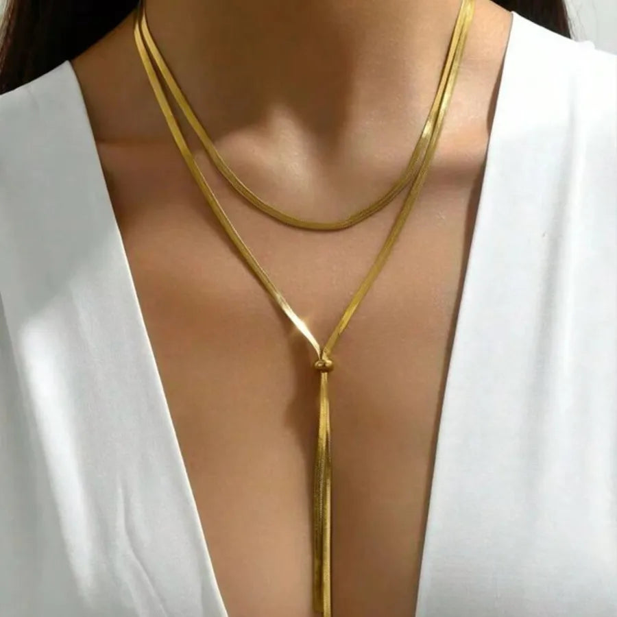 GOLDEN TIE NECKLACE